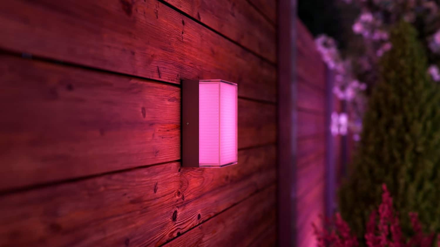 Philips Hue outdoor Semeru wall light
