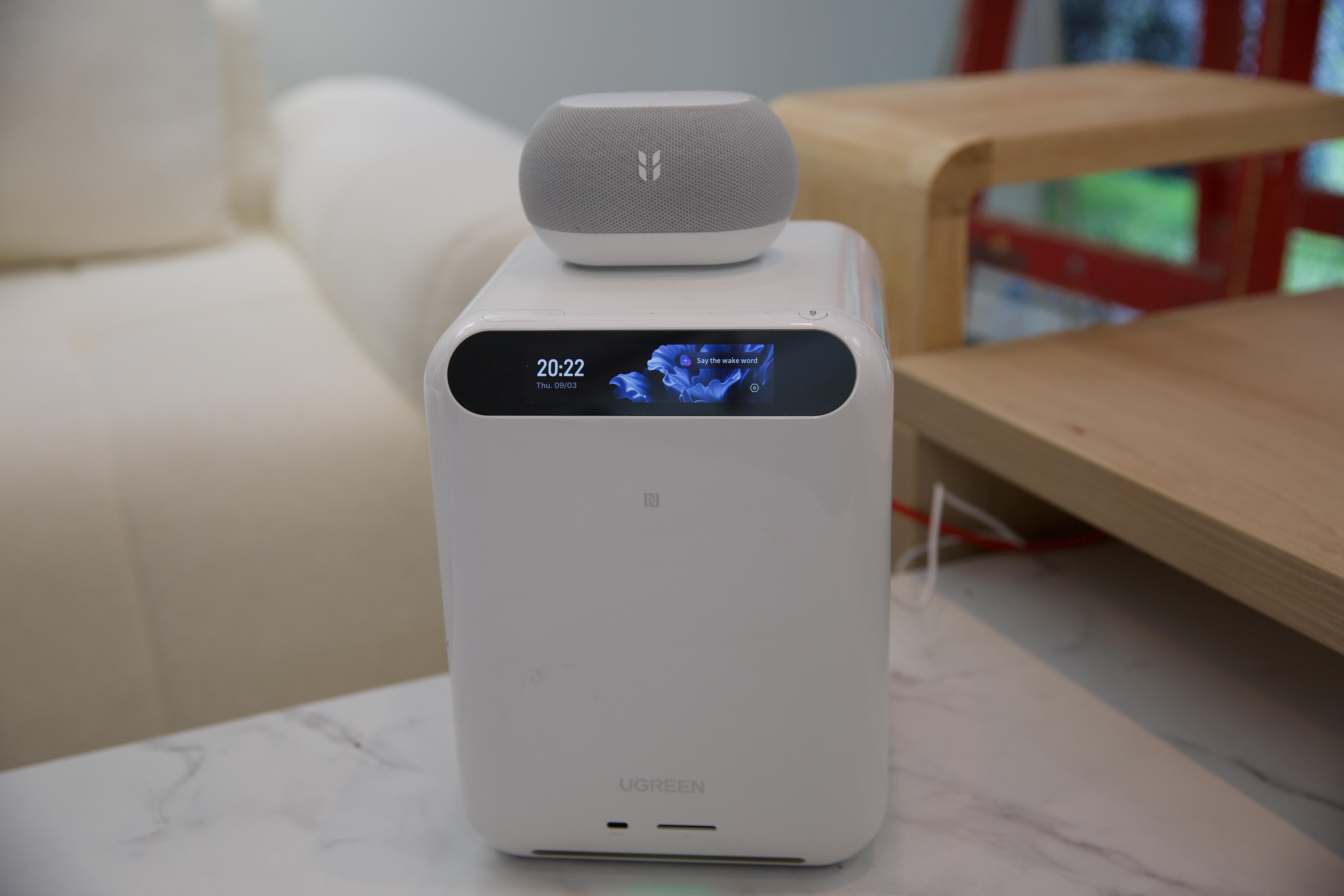 Ugreen HomeAgent HA100 Pro hub